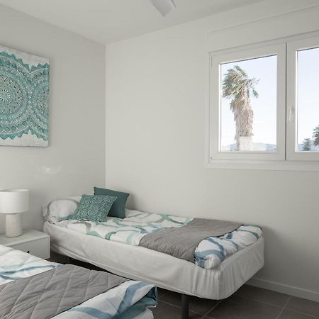 Sunny Apartment In Denia With Outdoor Swimming Pool And Garage Parking Place Included, 300M From The Sandy Beach Buitenkant foto
