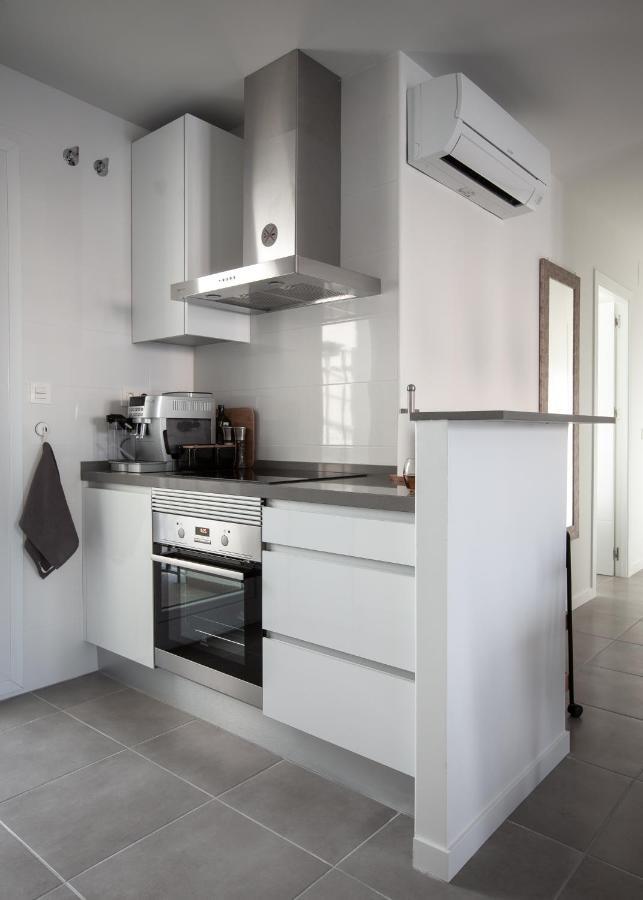 Sunny Apartment In Denia With Outdoor Swimming Pool And Garage Parking Place Included, 300M From The Sandy Beach Buitenkant foto