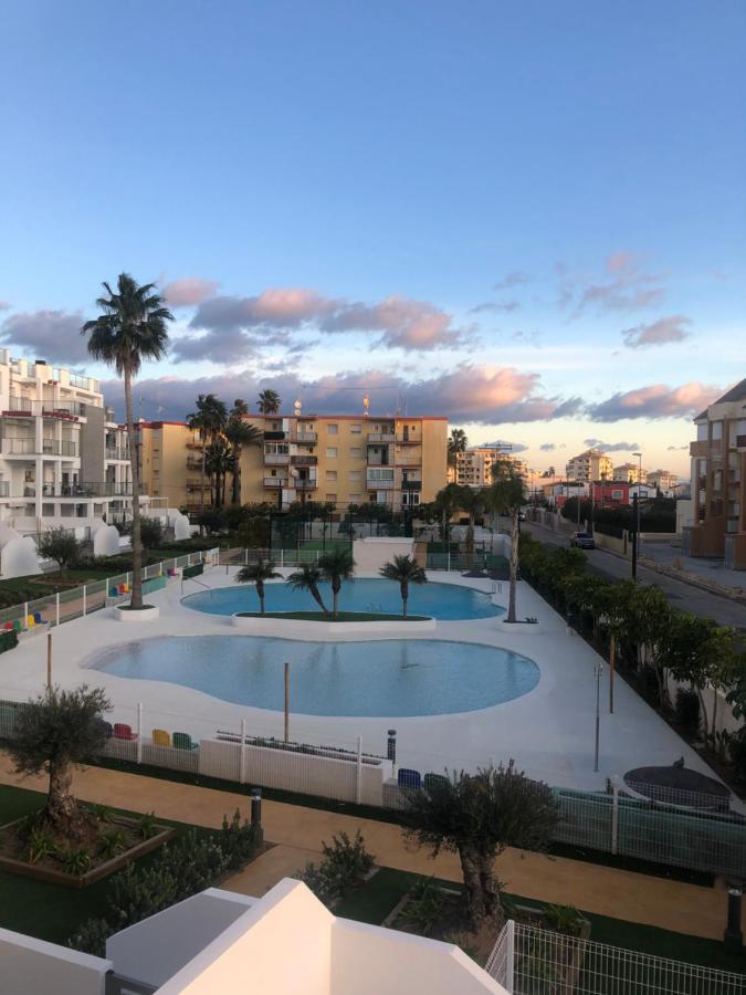 Sunny Apartment In Denia With Outdoor Swimming Pool And Garage Parking Place Included, 300M From The Sandy Beach Buitenkant foto