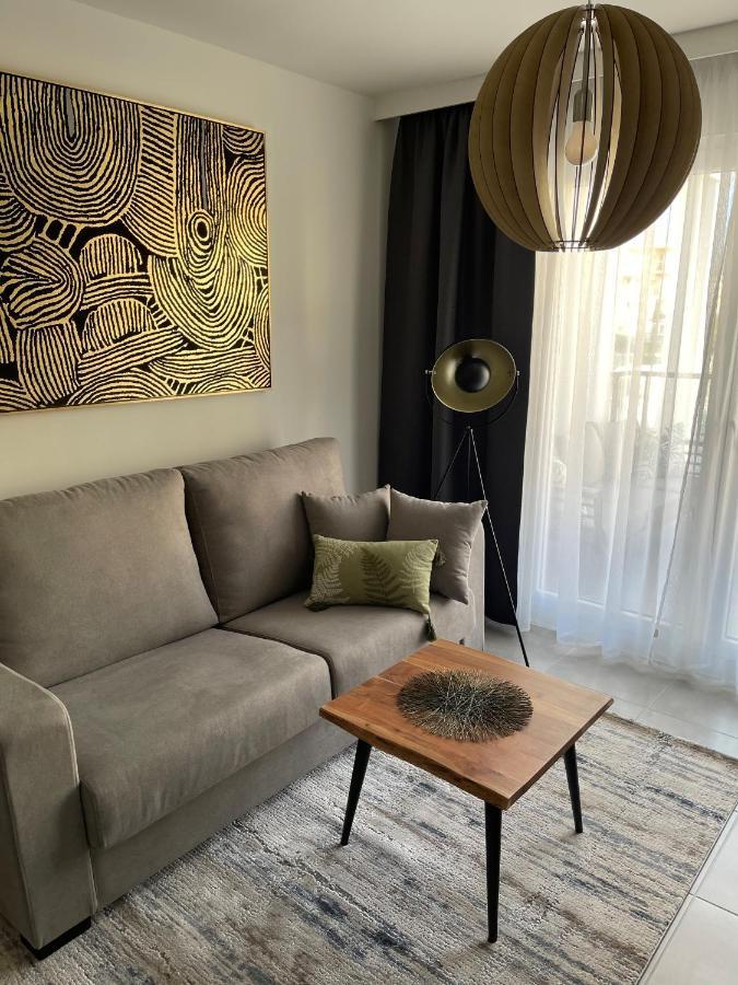 Sunny Apartment In Denia With Outdoor Swimming Pool And Garage Parking Place Included, 300M From The Sandy Beach Buitenkant foto