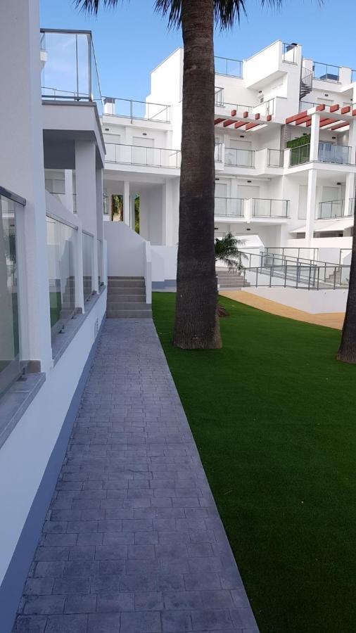 Sunny Apartment In Denia With Outdoor Swimming Pool And Garage Parking Place Included, 300M From The Sandy Beach Buitenkant foto