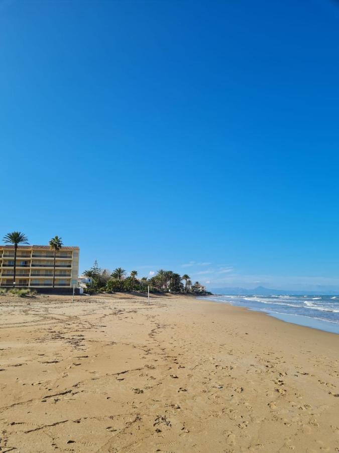 Sunny Apartment In Denia With Outdoor Swimming Pool And Garage Parking Place Included, 300M From The Sandy Beach Buitenkant foto